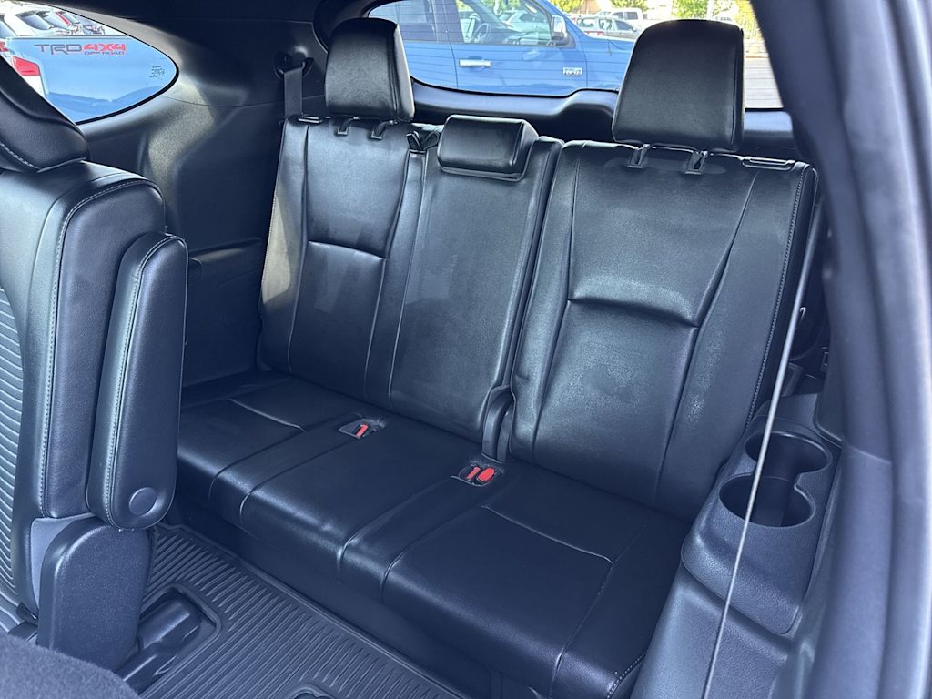 Thumbnail: 2021 Toyota Highlander - 21