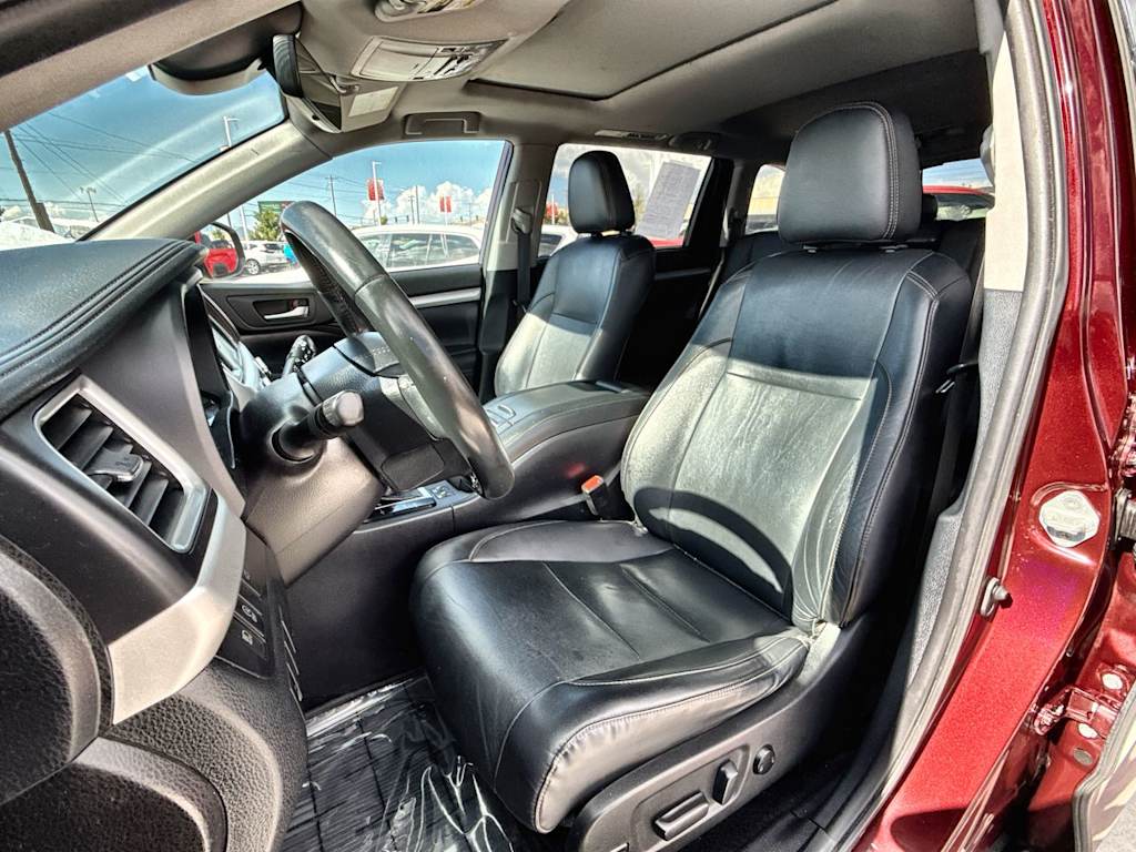 Thumbnail: 2019 Toyota Highlander - 11