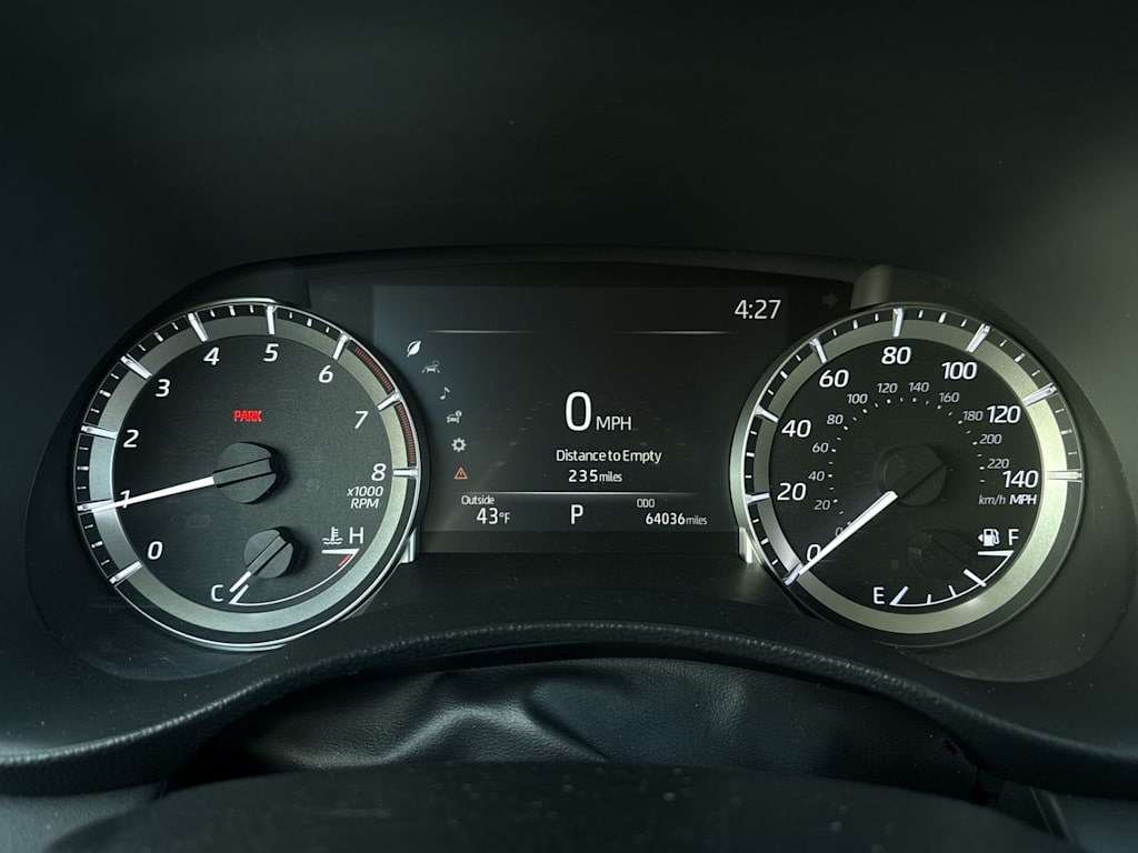 Thumbnail: 2023 Toyota Highlander - 17