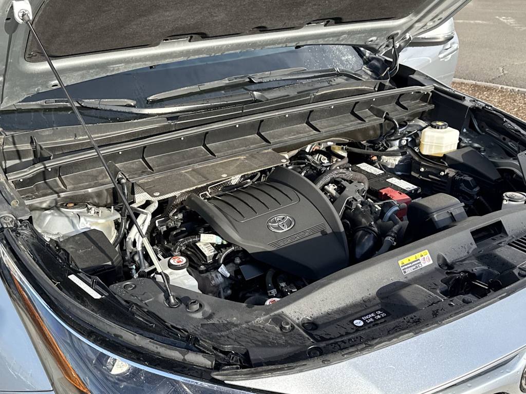 Thumbnail: 2023 Toyota Highlander - 9