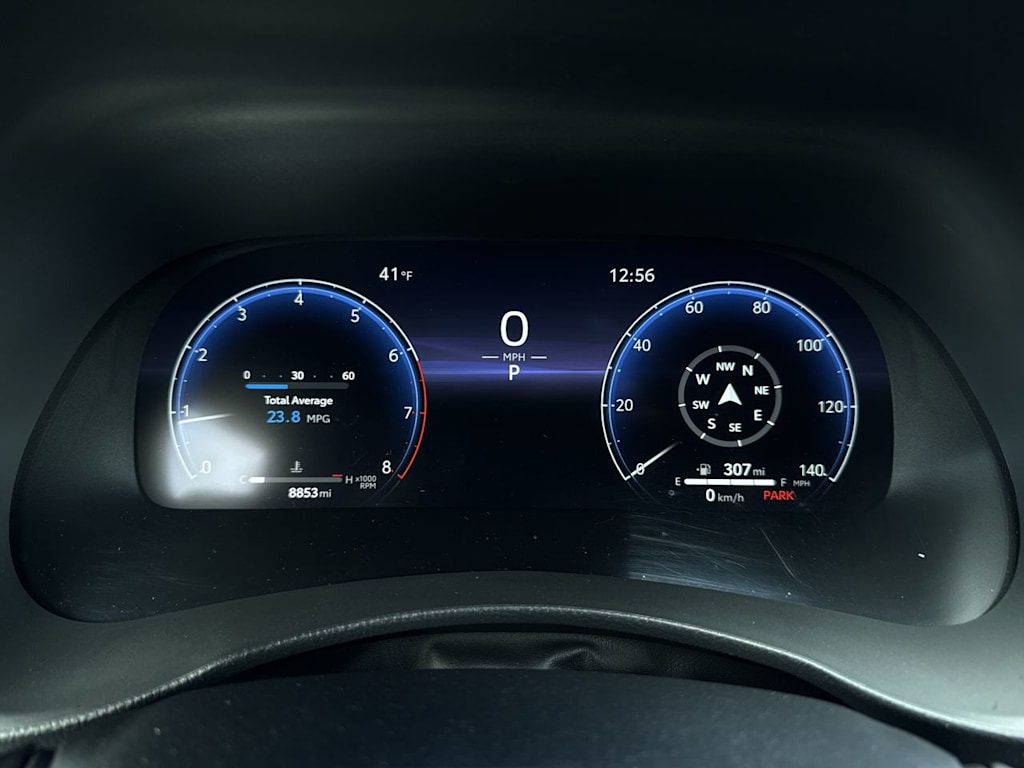 Thumbnail: 2023 Toyota Highlander - 17