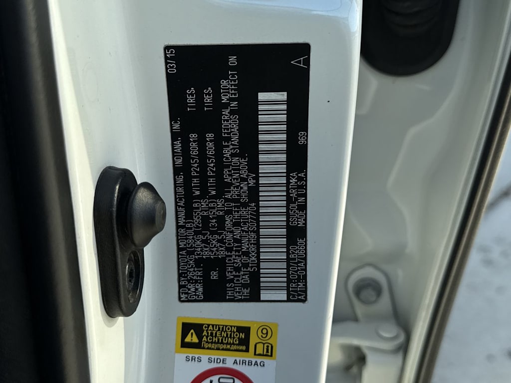 Thumbnail: 2015 Toyota Highlander - 17