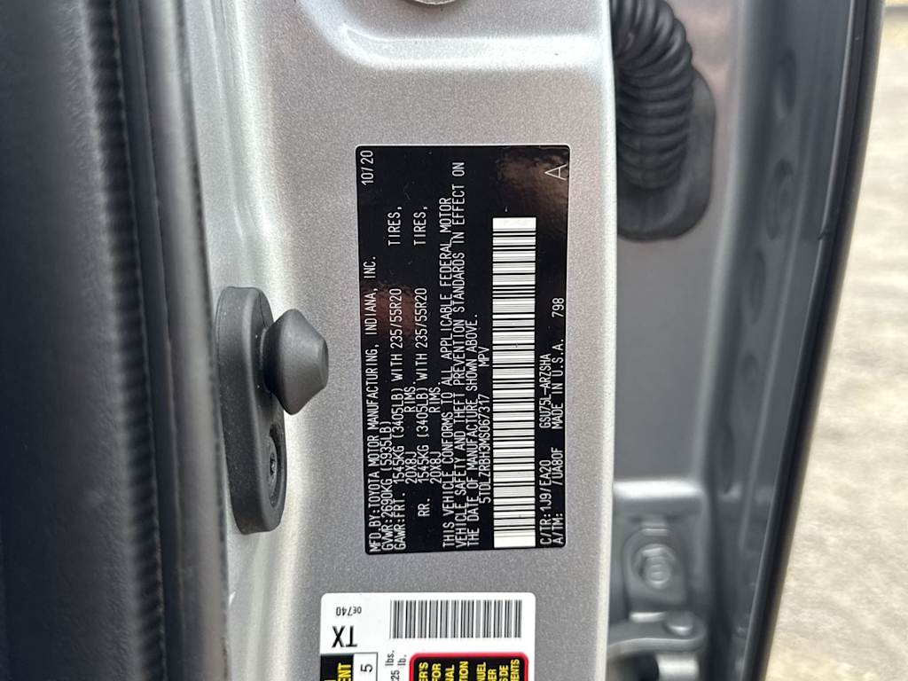 Thumbnail: 2021 Toyota Highlander - 10