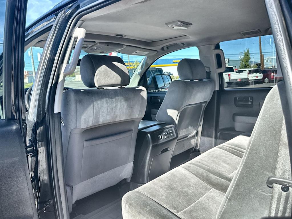Thumbnail: 2013 Toyota Sequoia - 21