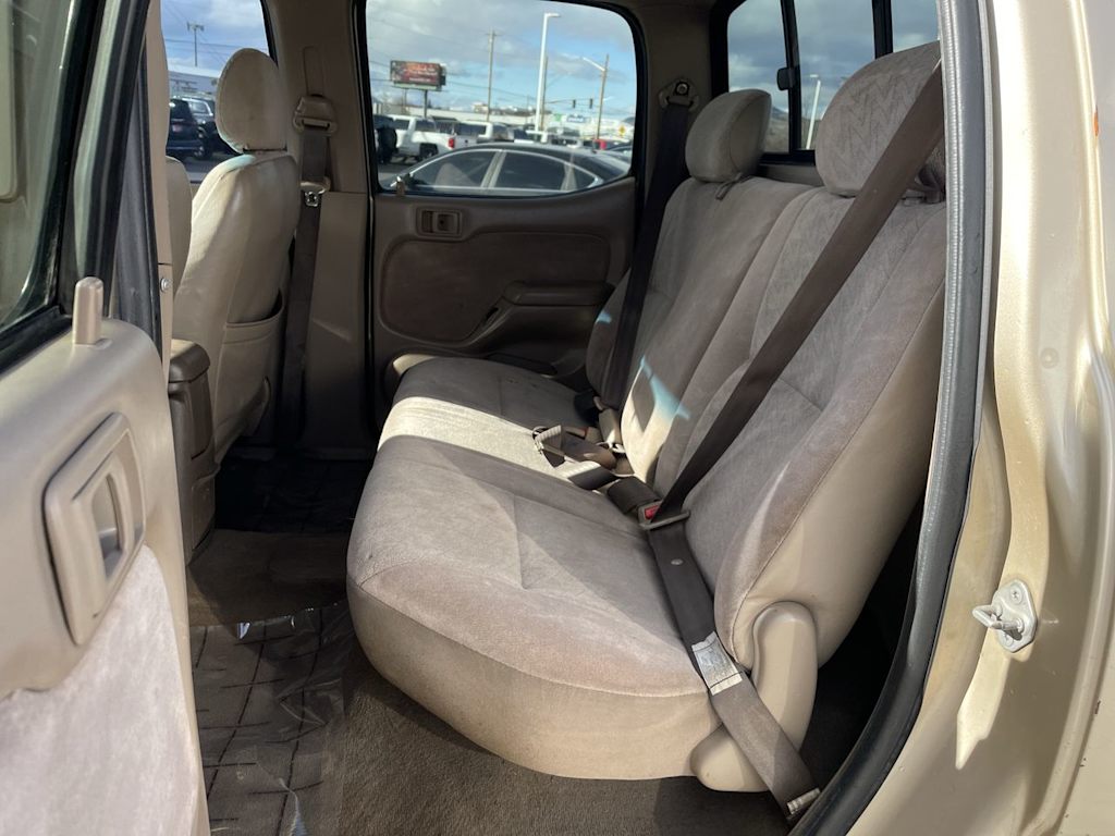 2002 Toyota Tacoma PreRunner 11