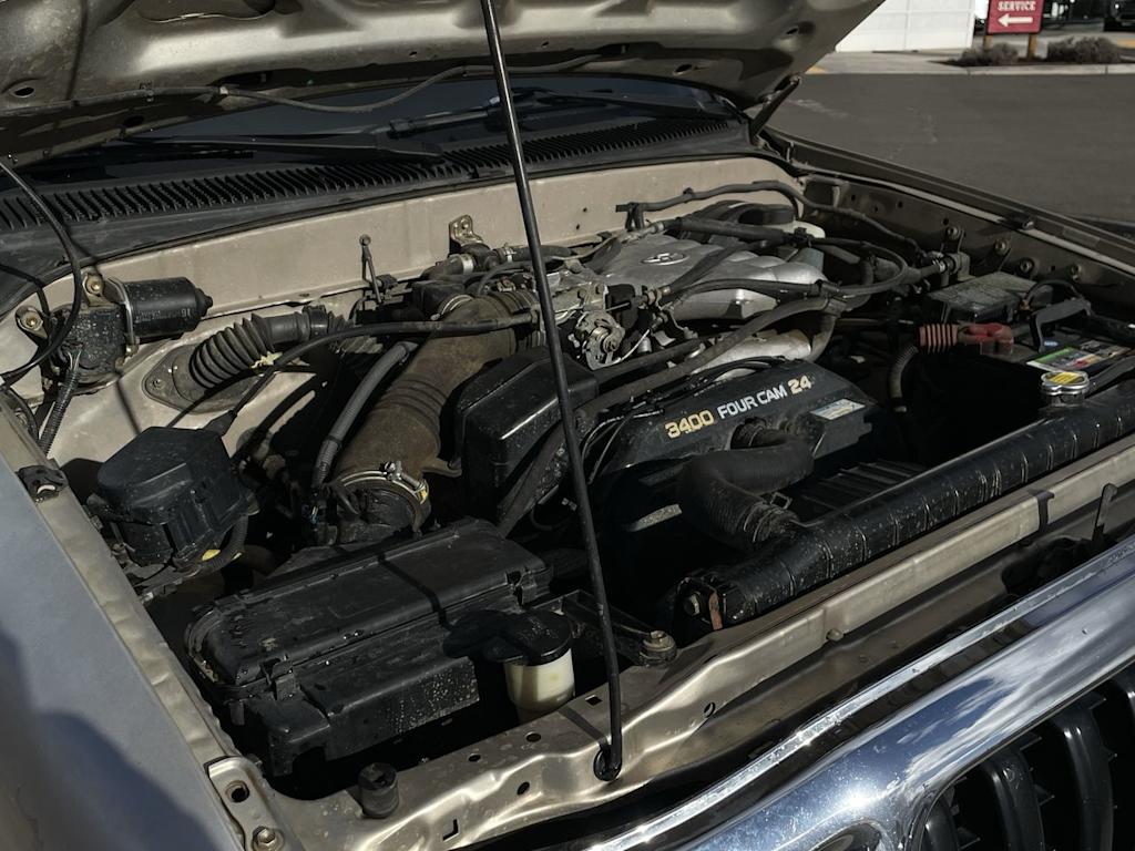 2002 Toyota Tacoma PreRunner 16