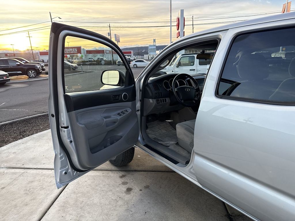 Thumbnail: 2007 Toyota Tacoma - 2