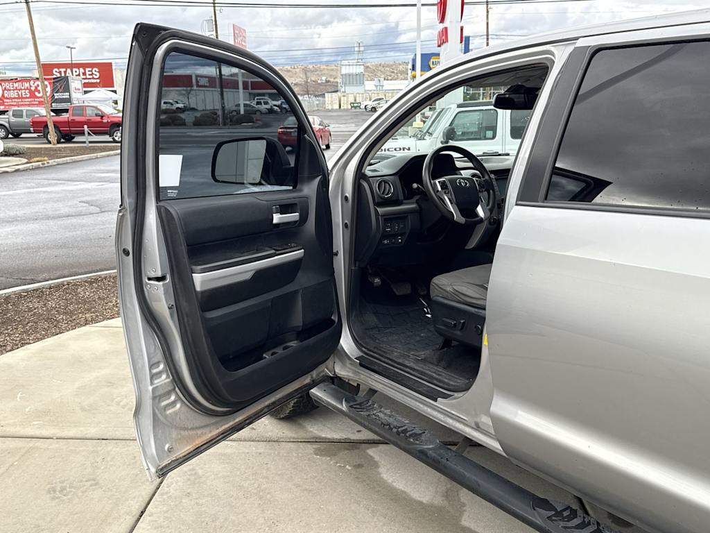 Thumbnail: 2018 Toyota Tundra - 20