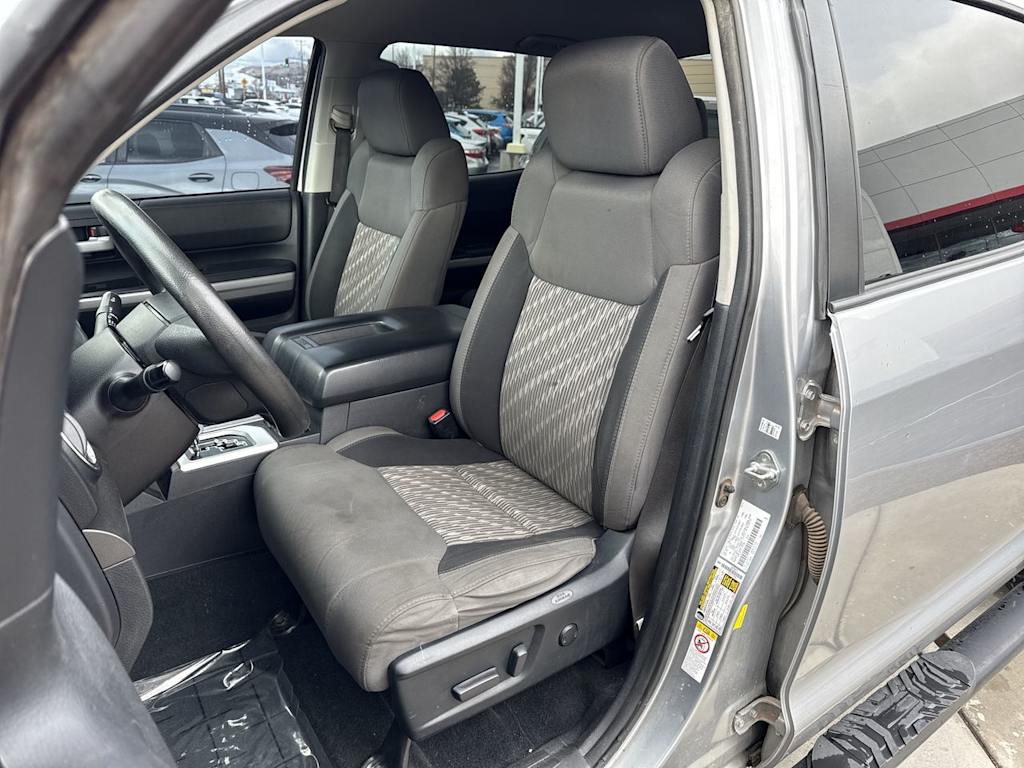 Thumbnail: 2018 Toyota Tundra - 11