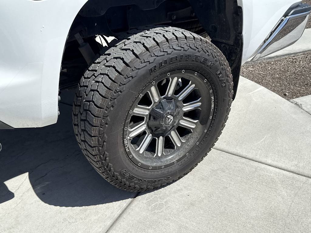 Thumbnail: 2020 Toyota Tundra - 8