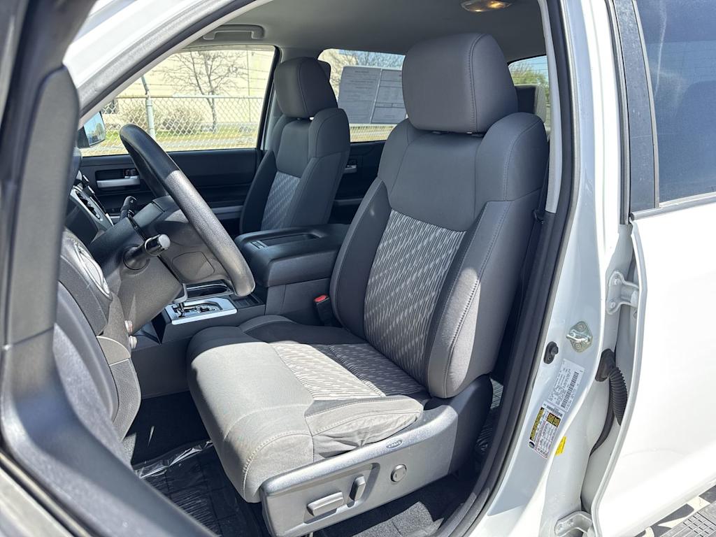 Thumbnail: 2020 Toyota Tundra - 11