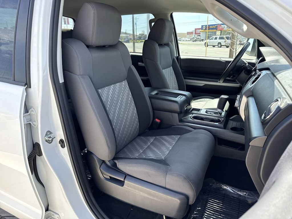 Thumbnail: 2020 Toyota Tundra - 12
