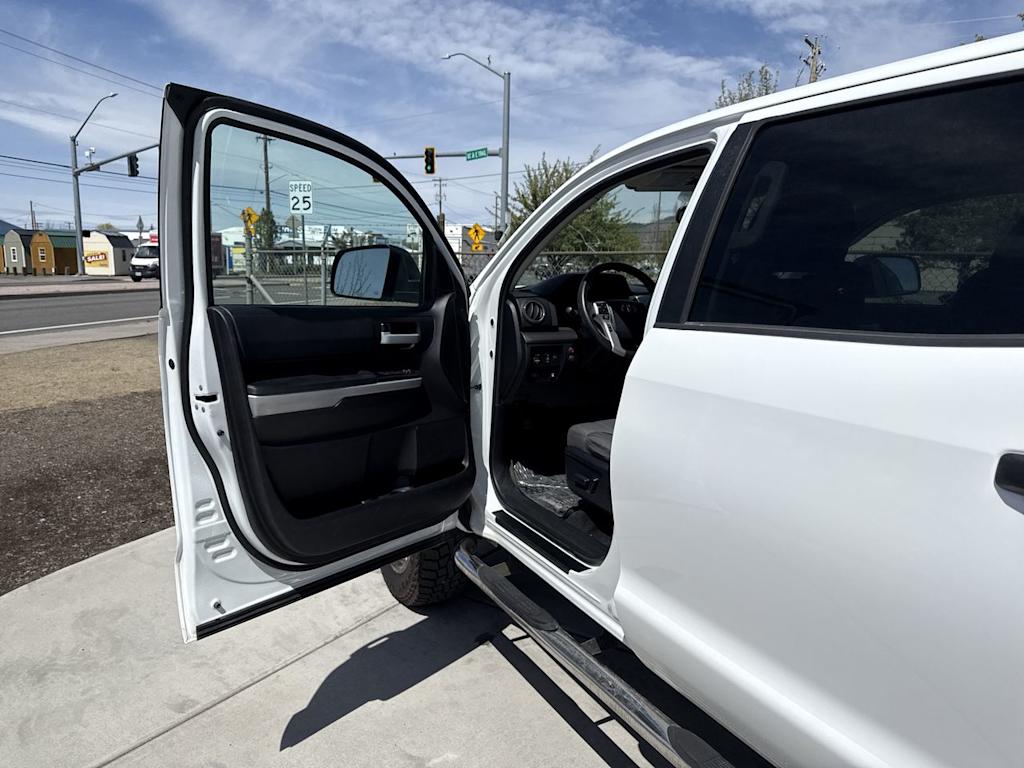 Thumbnail: 2020 Toyota Tundra - 2