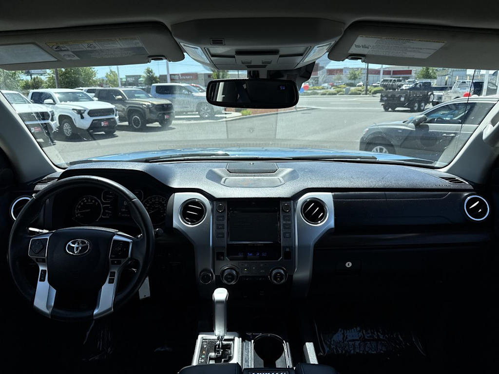 Thumbnail: 2018 Toyota Tundra - 10