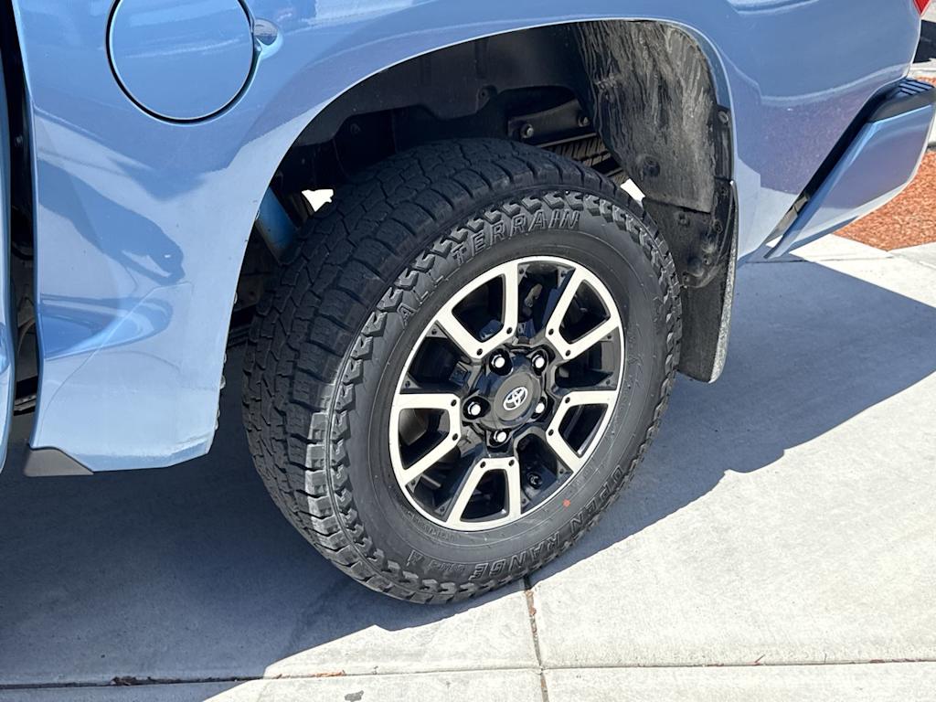 Thumbnail: 2018 Toyota Tundra - 8