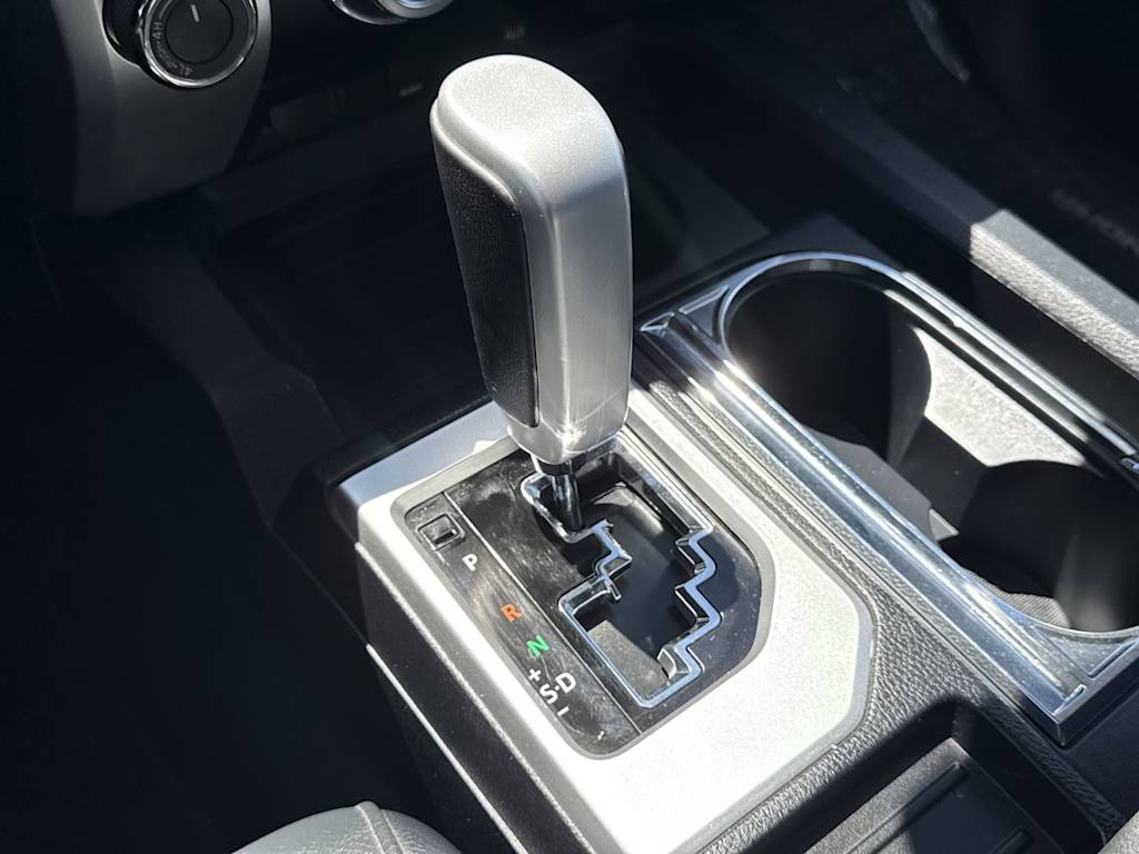 Thumbnail: 2018 Toyota Tundra - 16