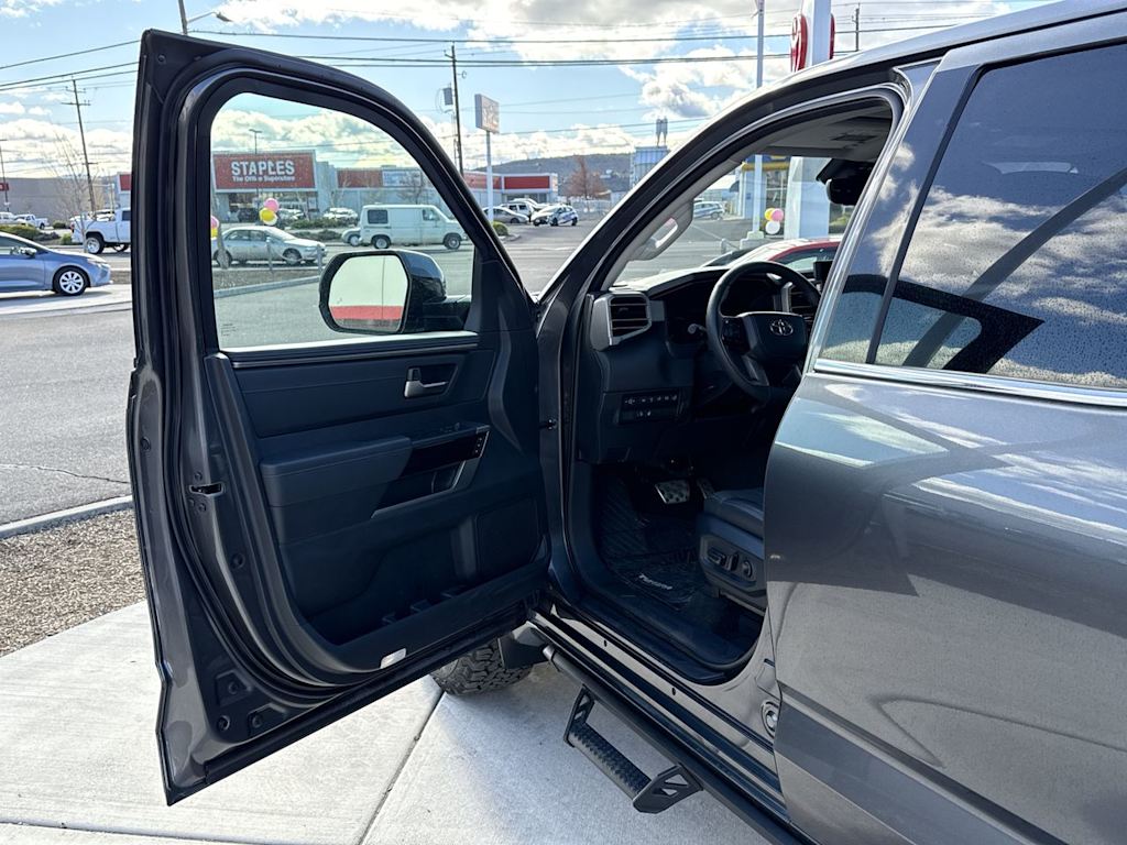 Thumbnail: 2023 Toyota Tundra - 19