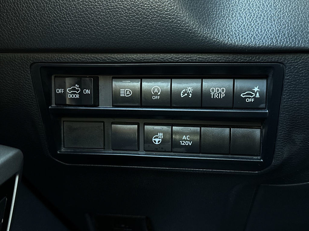 Thumbnail: 2023 Toyota Tundra - 22