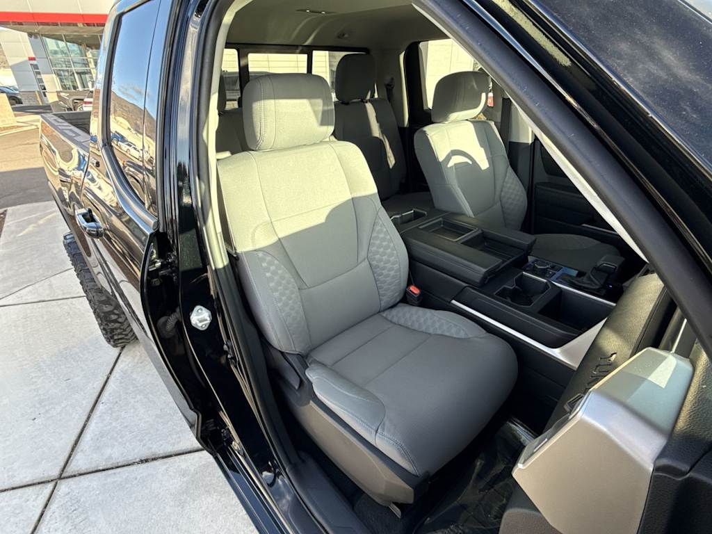 Thumbnail: 2023 Toyota Tundra - 11