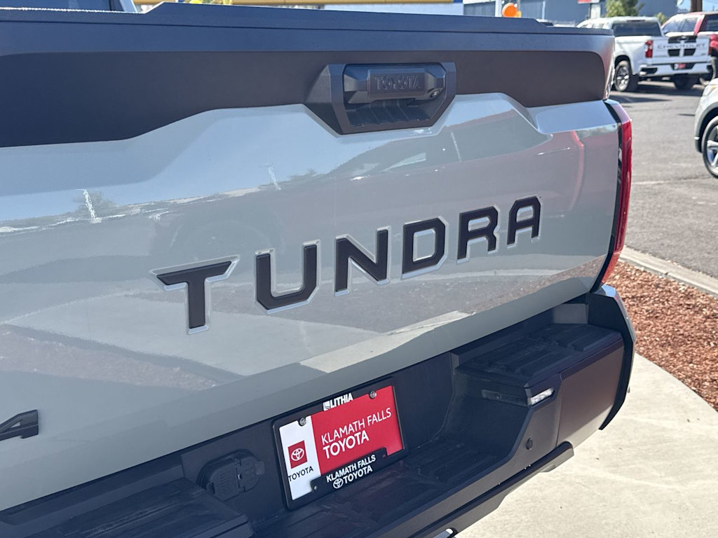 Thumbnail: 2024 Toyota Tundra - 7
