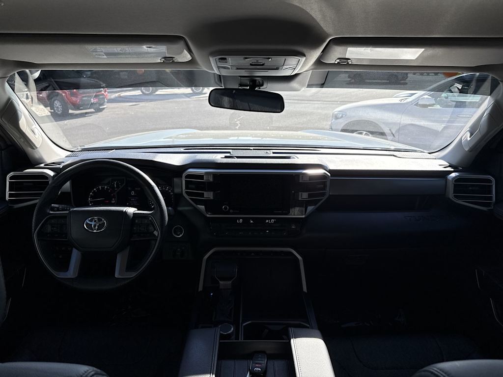 Thumbnail: 2024 Toyota Tundra - 9