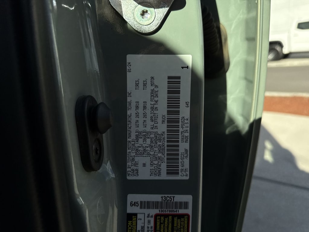 Thumbnail: 2024 Toyota Tundra - 18