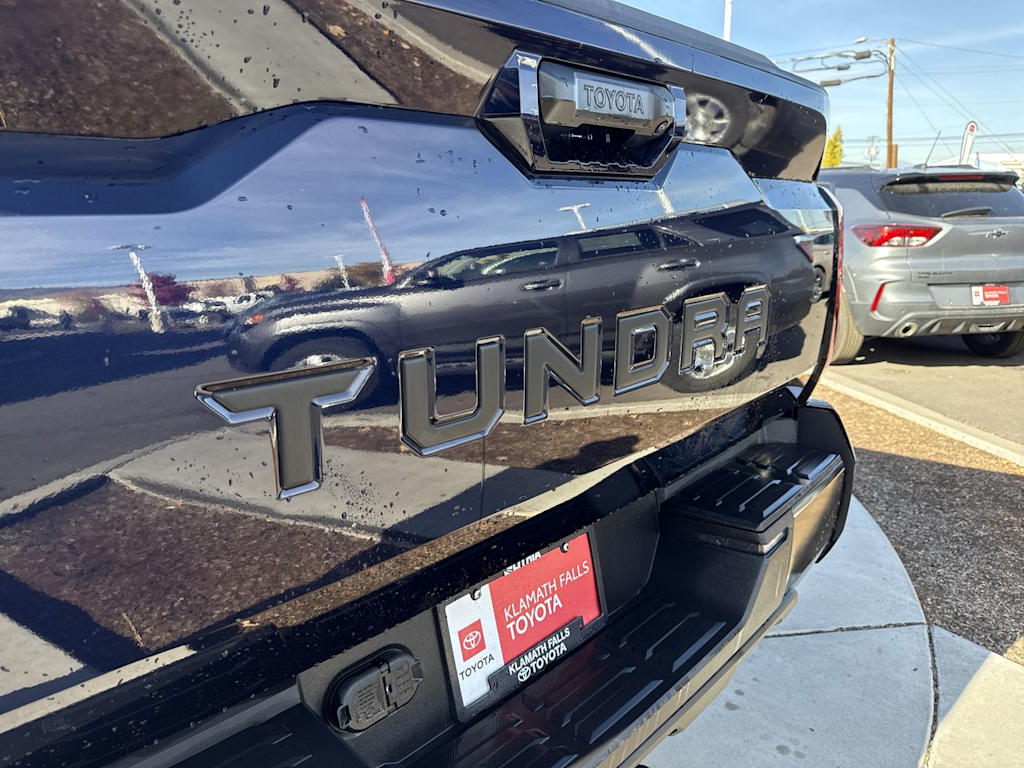 Thumbnail: 2024 Toyota Tundra - 7