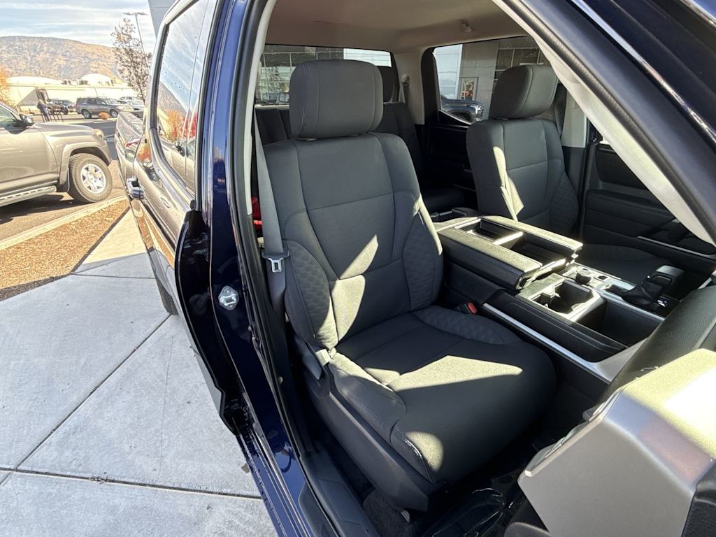 Thumbnail: 2024 Toyota Tundra - 12