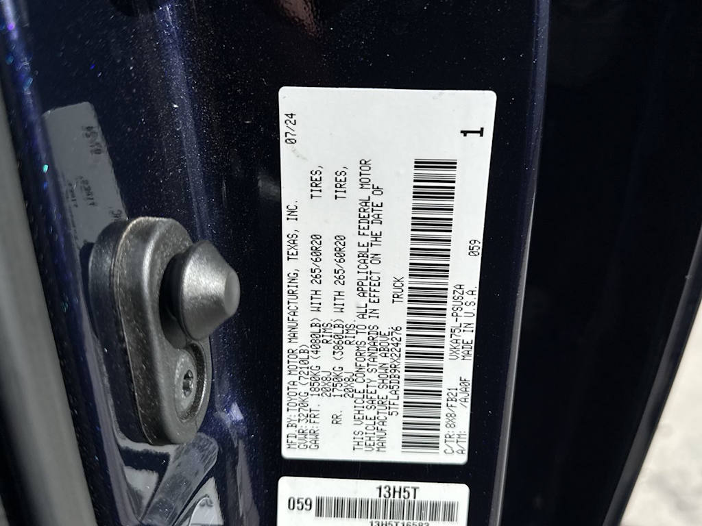 Thumbnail: 2024 Toyota Tundra - 18