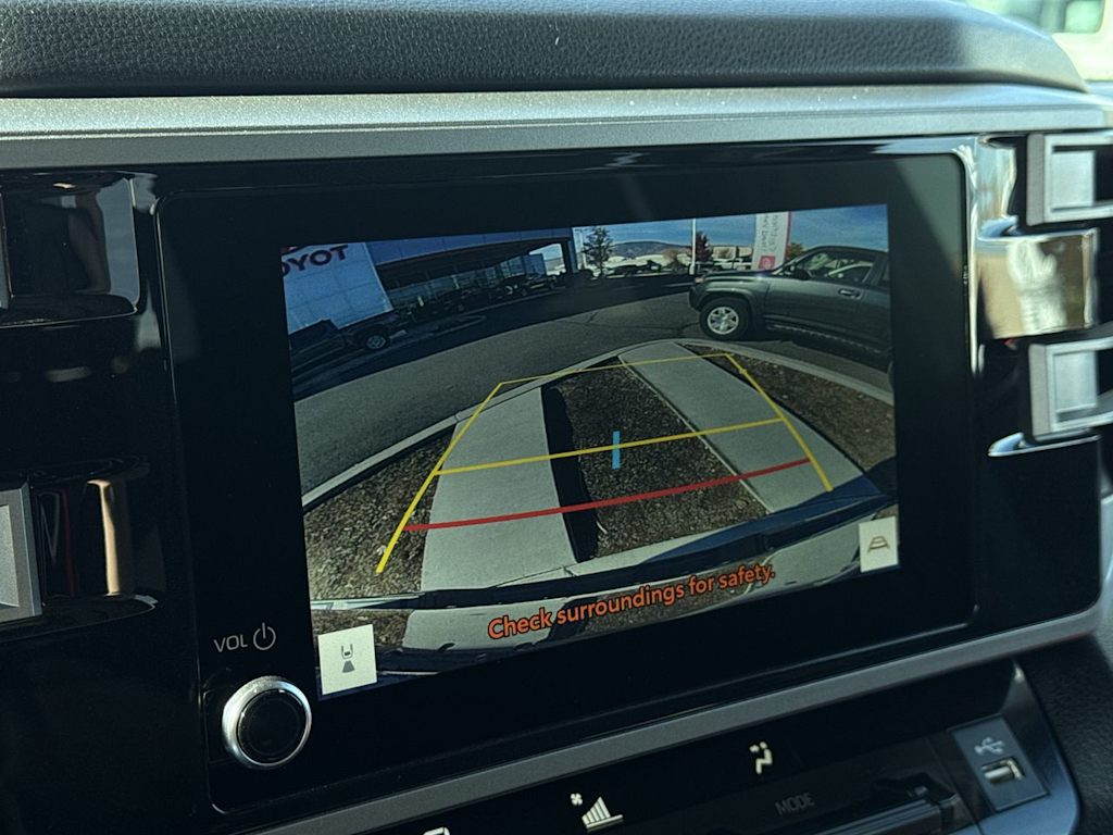 Thumbnail: 2024 Toyota Tundra - 21