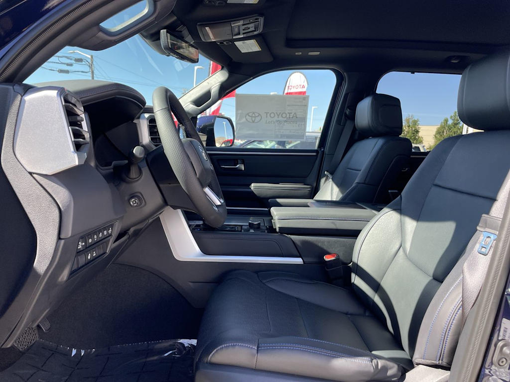 Thumbnail: 2023 Toyota Tundra - 10