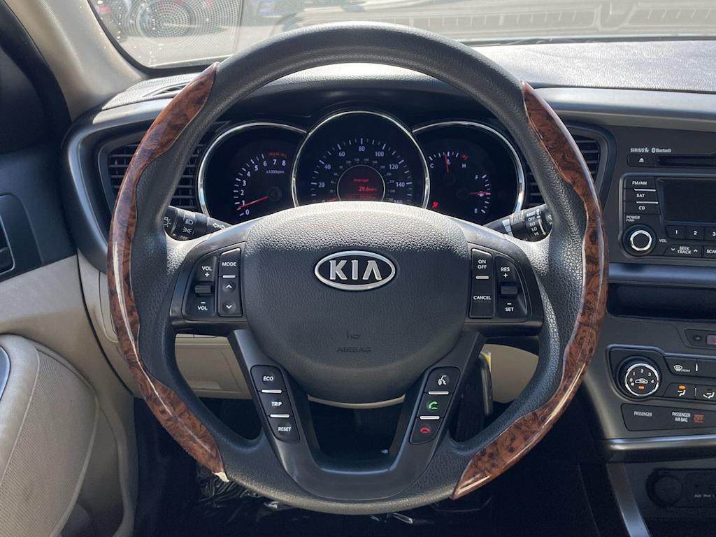 Thumbnail: 2012 Kia Optima - 12