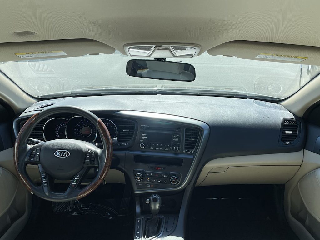 Thumbnail: 2012 Kia Optima - 9