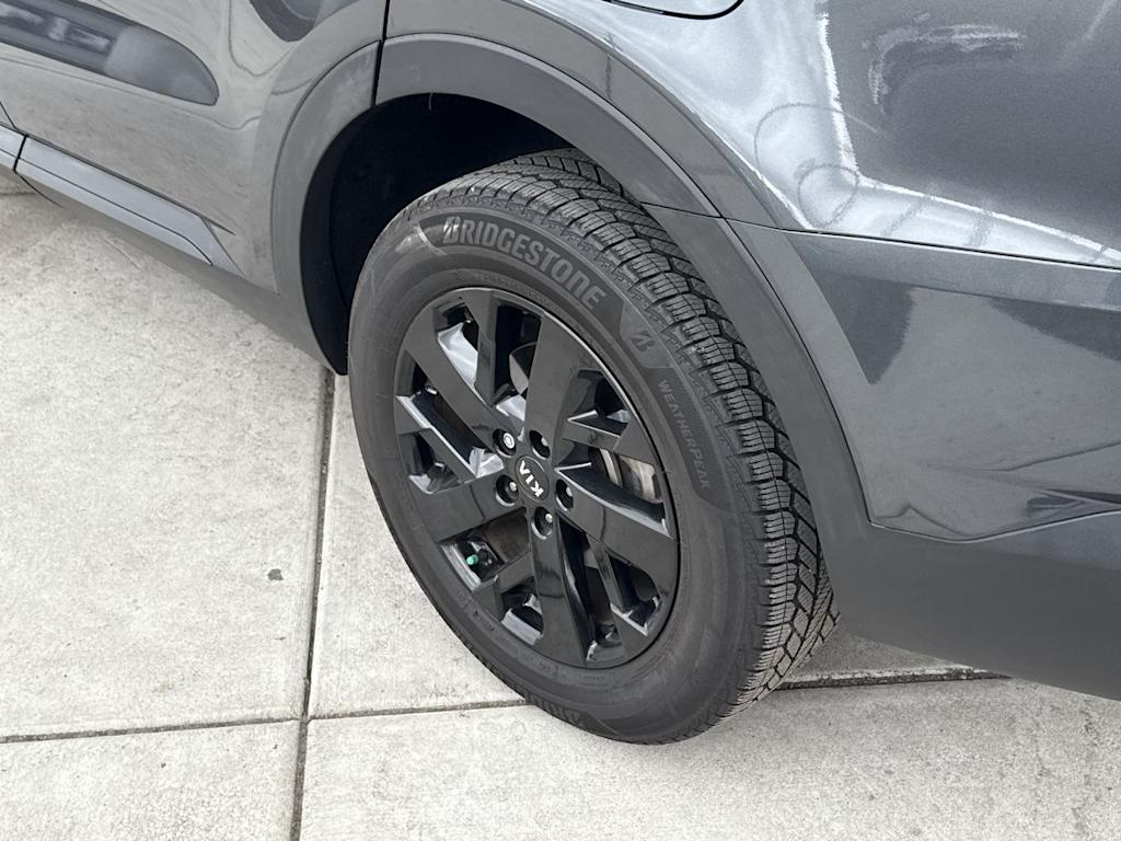 Thumbnail: 2021 Kia Sorento - 8