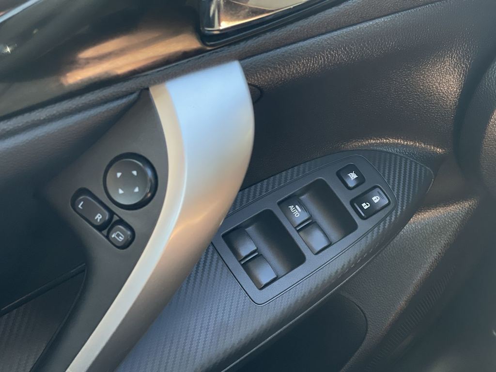 2024 Mitsubishi Eclipse Cross SE 24