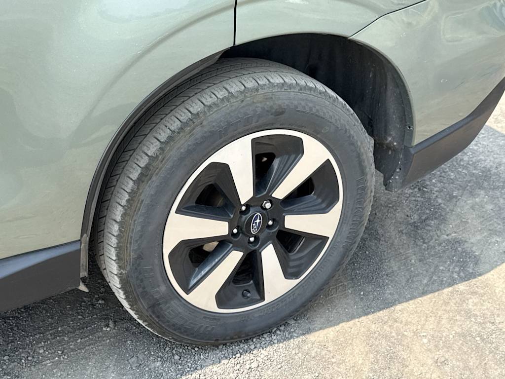 Thumbnail: 2017 Subaru Forester - 6