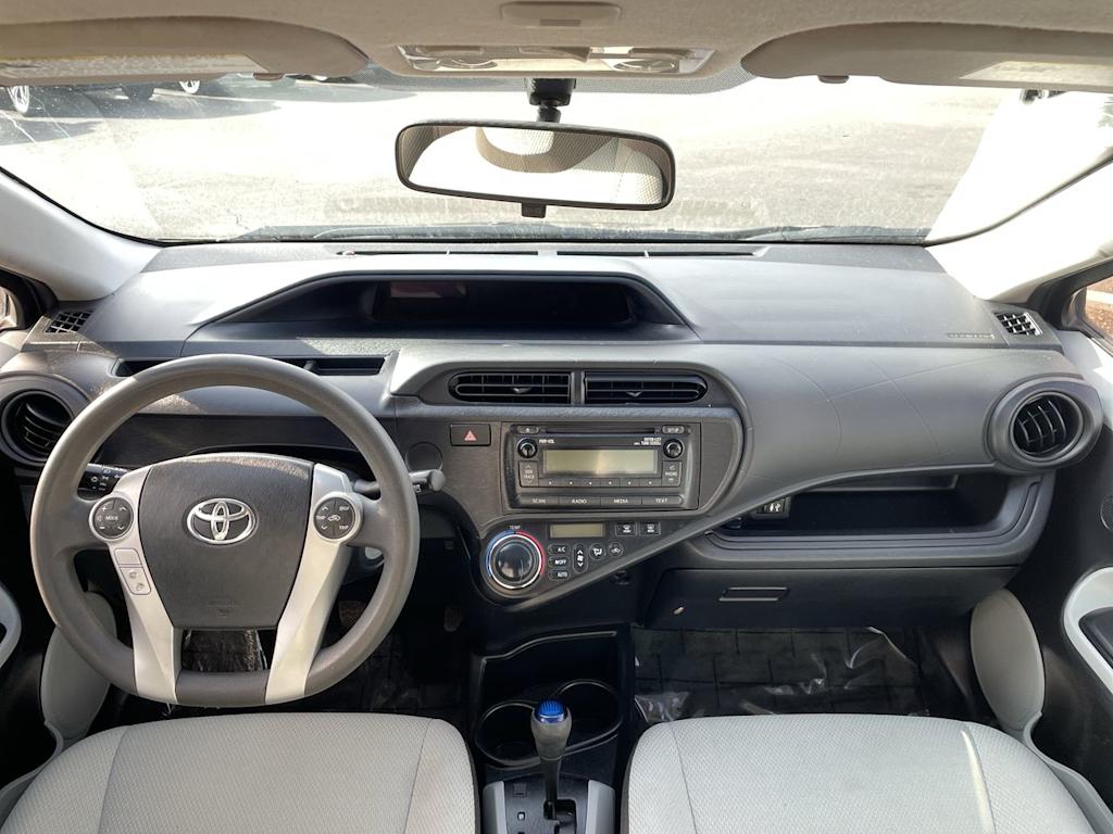 2014 Toyota Prius c One 2