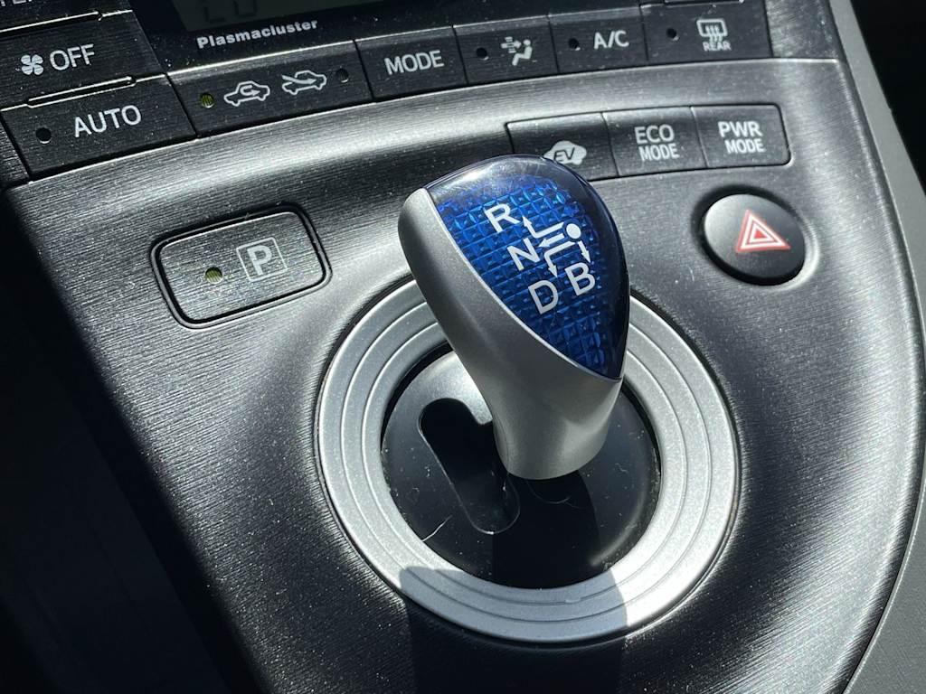 Thumbnail: 2010 Toyota Prius - 15