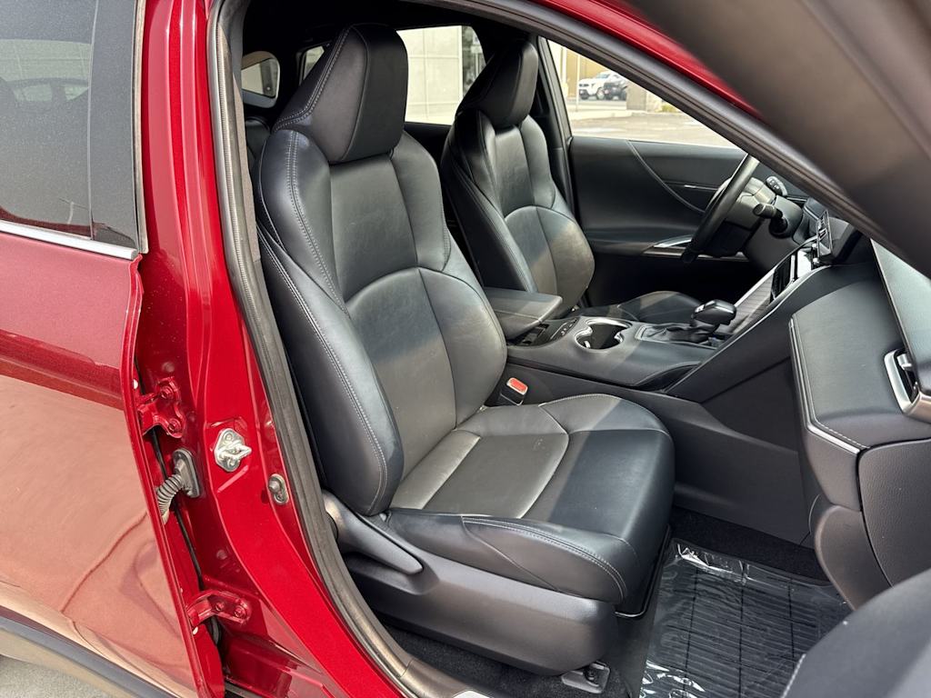 Thumbnail: 2023 Toyota Venza - 12