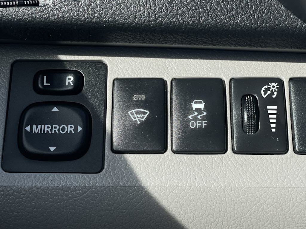 2012 Toyota Highlander Base 24