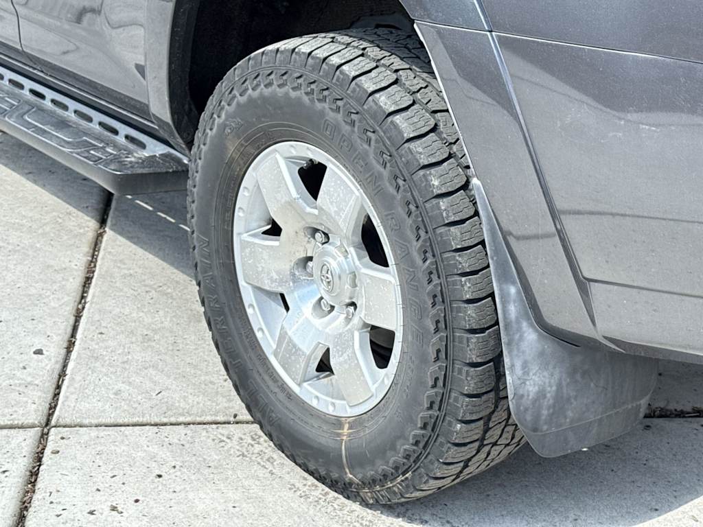 Thumbnail: 2018 Toyota 4Runner - 9