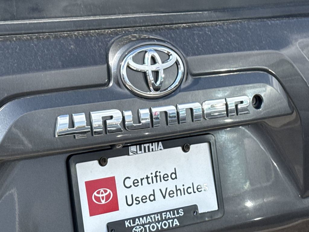 Thumbnail: 2018 Toyota 4Runner - 8