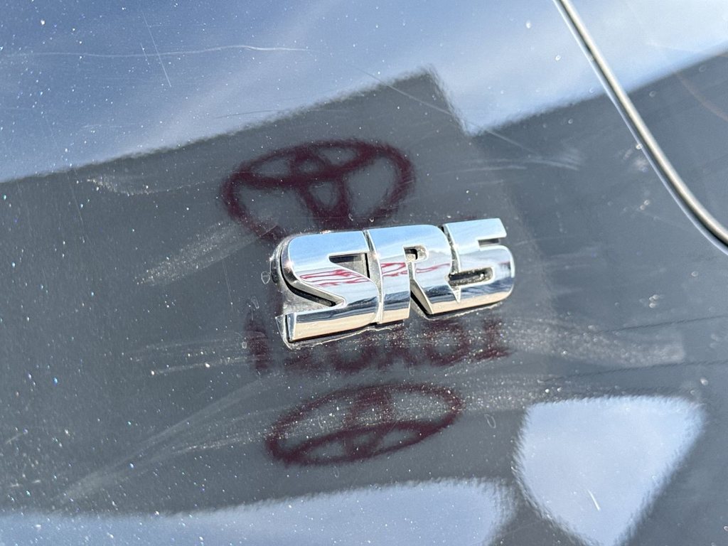 Thumbnail: 2016 Toyota 4Runner - 6