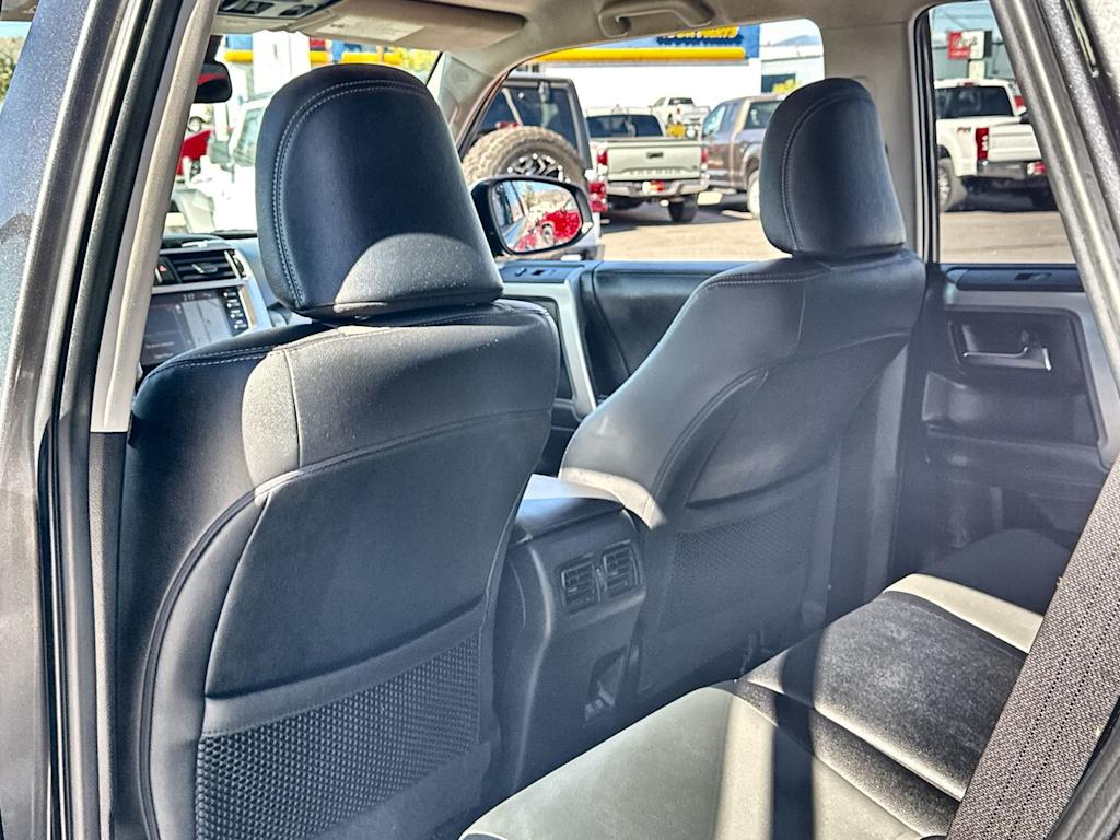 Thumbnail: 2020 Toyota 4Runner - 20