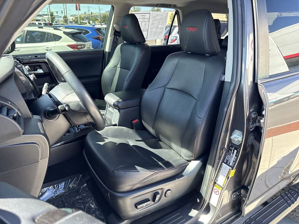 Thumbnail: 2019 Toyota 4Runner - 11