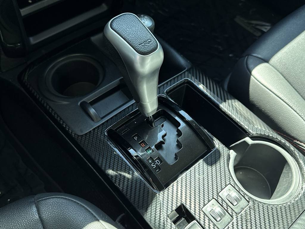 Thumbnail: 2019 Toyota 4Runner - 16