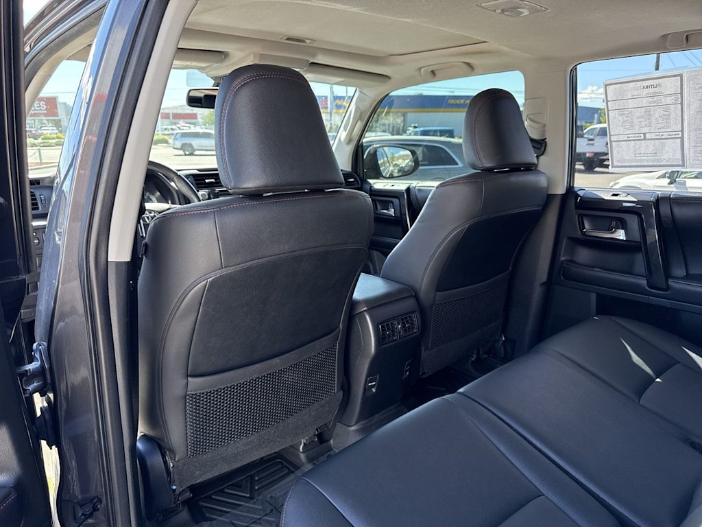 Thumbnail: 2019 Toyota 4Runner - 21