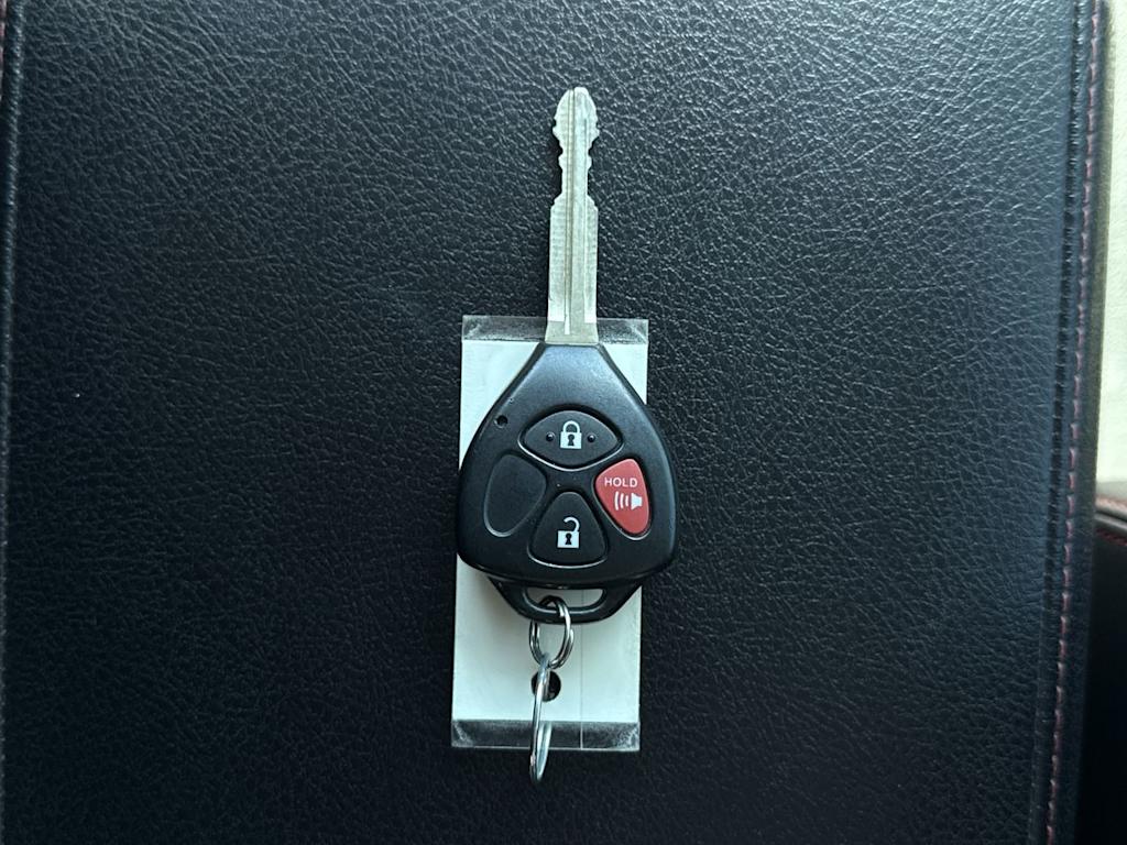Thumbnail: 2019 Toyota 4Runner - 19