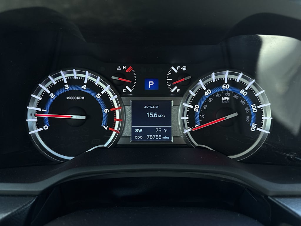 Thumbnail: 2019 Toyota 4Runner - 17