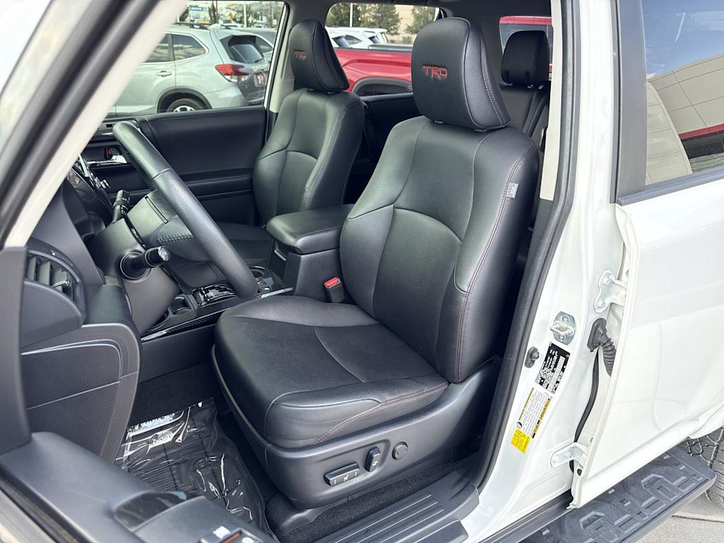 Thumbnail: 2020 Toyota 4Runner - 11